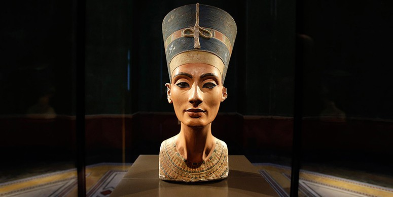 Gizemli Kayıp Mumya Kraliçe Nefertiti'nin Gizemi
